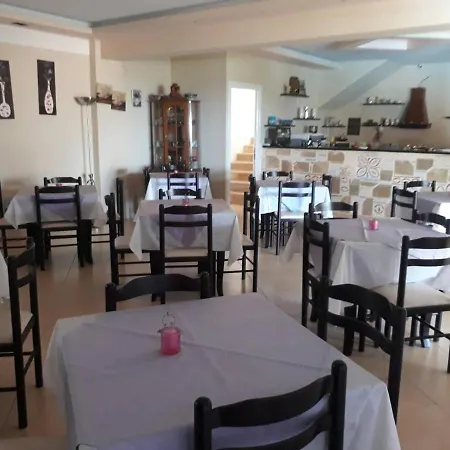 Hotel Marilena Ksamil فندق كساميل