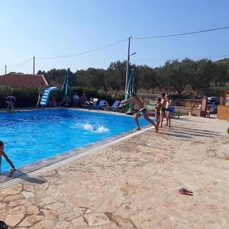Hotel Marilena Ksamil 3* كساميل