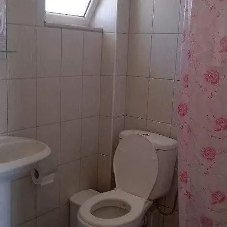 Hotel Marilena Ksamil فندق 3*